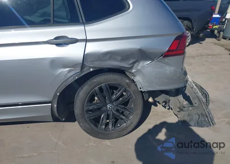 2022 Volkswagen Tiguan 2.0T Se R-Line Black из США, поврежденный, VIN 3VVCB7AX8NM021986